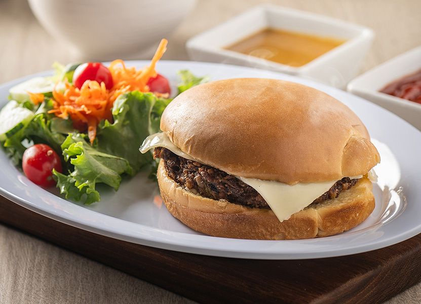 Burger de soya con ensalada